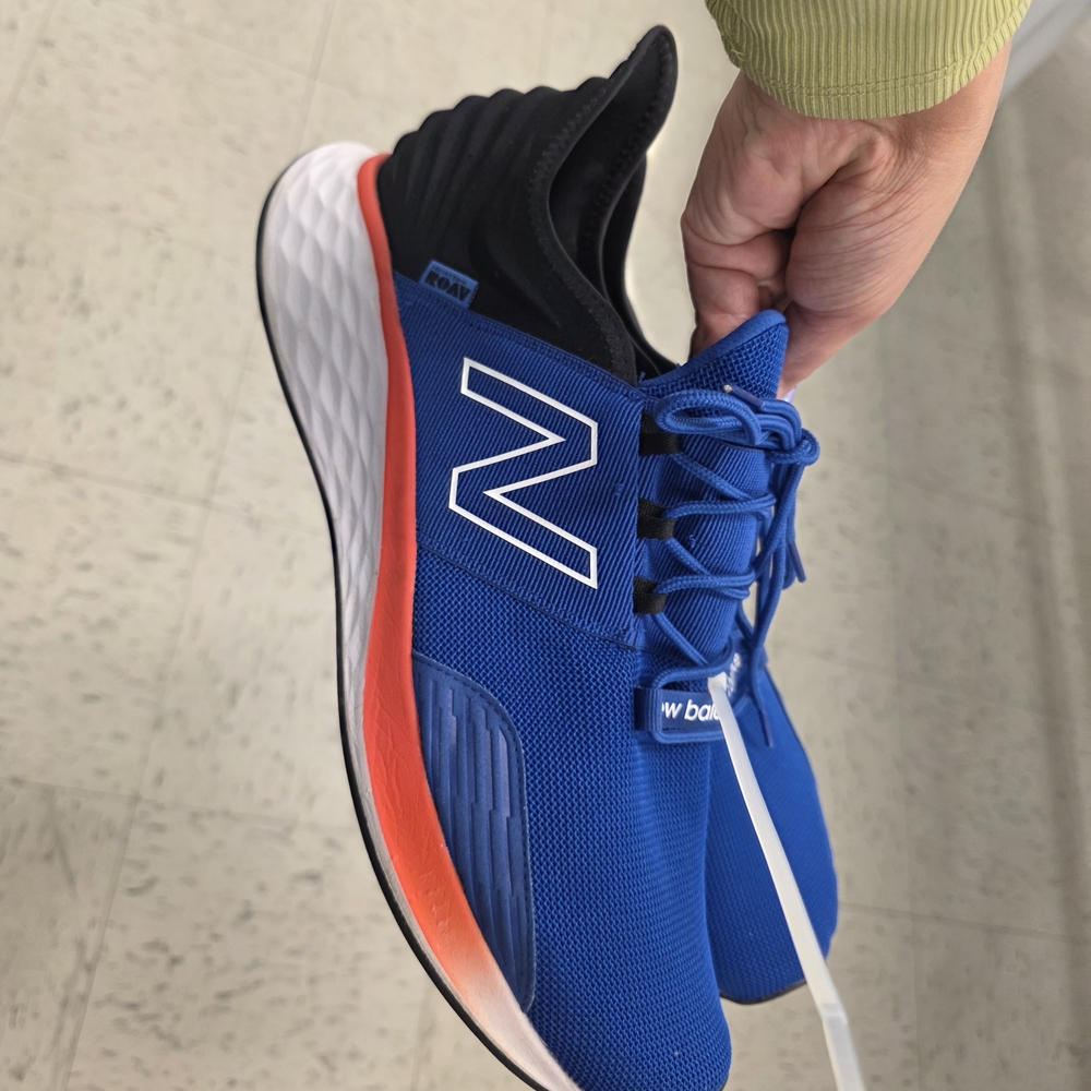 New Balance Fresh Foam Roav Team Royal Neo Flame Rare Size 16!
